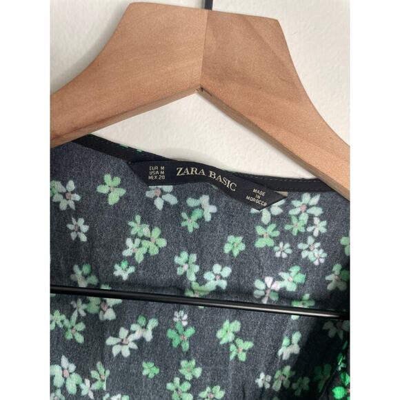 B1G2 FREE 🍁 Zara Flutter Sleeve Floral Mini Dress Medium Green Black V Neck - Picture 9 of 10